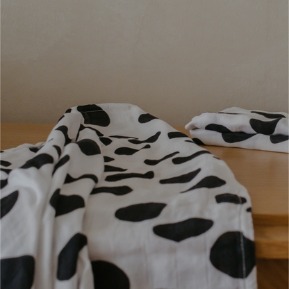 Spot Print Baby Muslin Swaddle - (120x120cm) by Sustainabub, organic cotton, vetted by KIDDYKIND