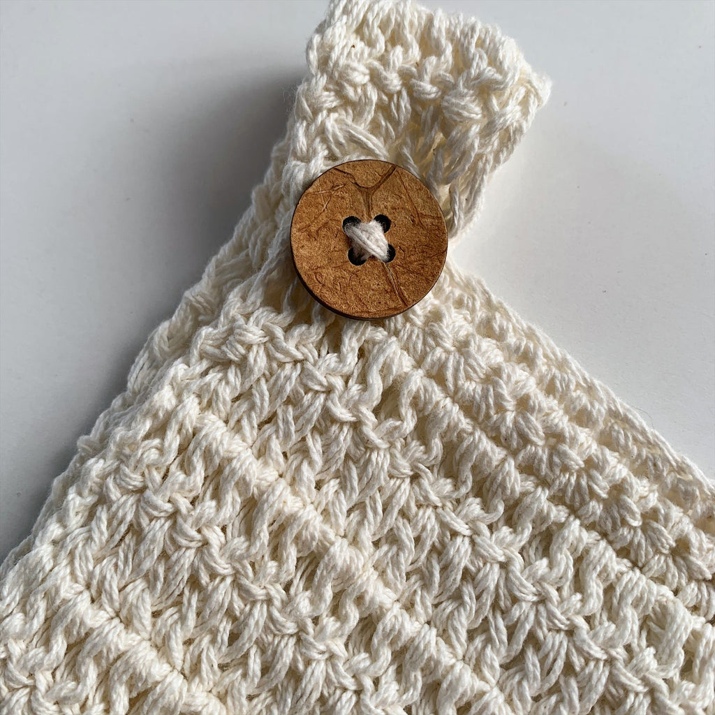 Organic baby romper. Gender Neutral. Natural baby. Organic baby. Organic baby clothing. Natural parenting.