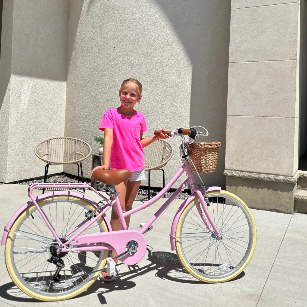 Glerc Missy 24 inch 6-speed beach cruiser kids bike with wicker basket and rear rack, view 12