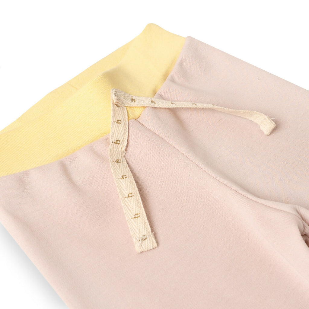 Pima cotton kids pyjamas, organic cotton kids pyjamas, natural kids pyjamas, organic kids pyjamas, iguana print kids pyjamas, kids unisex sleepwear. Inca Hugs