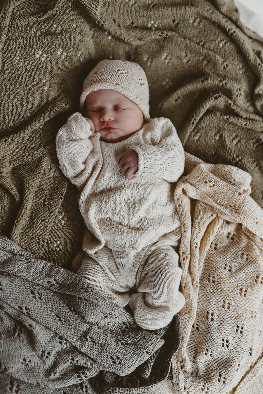 Diamond knit baby jumper