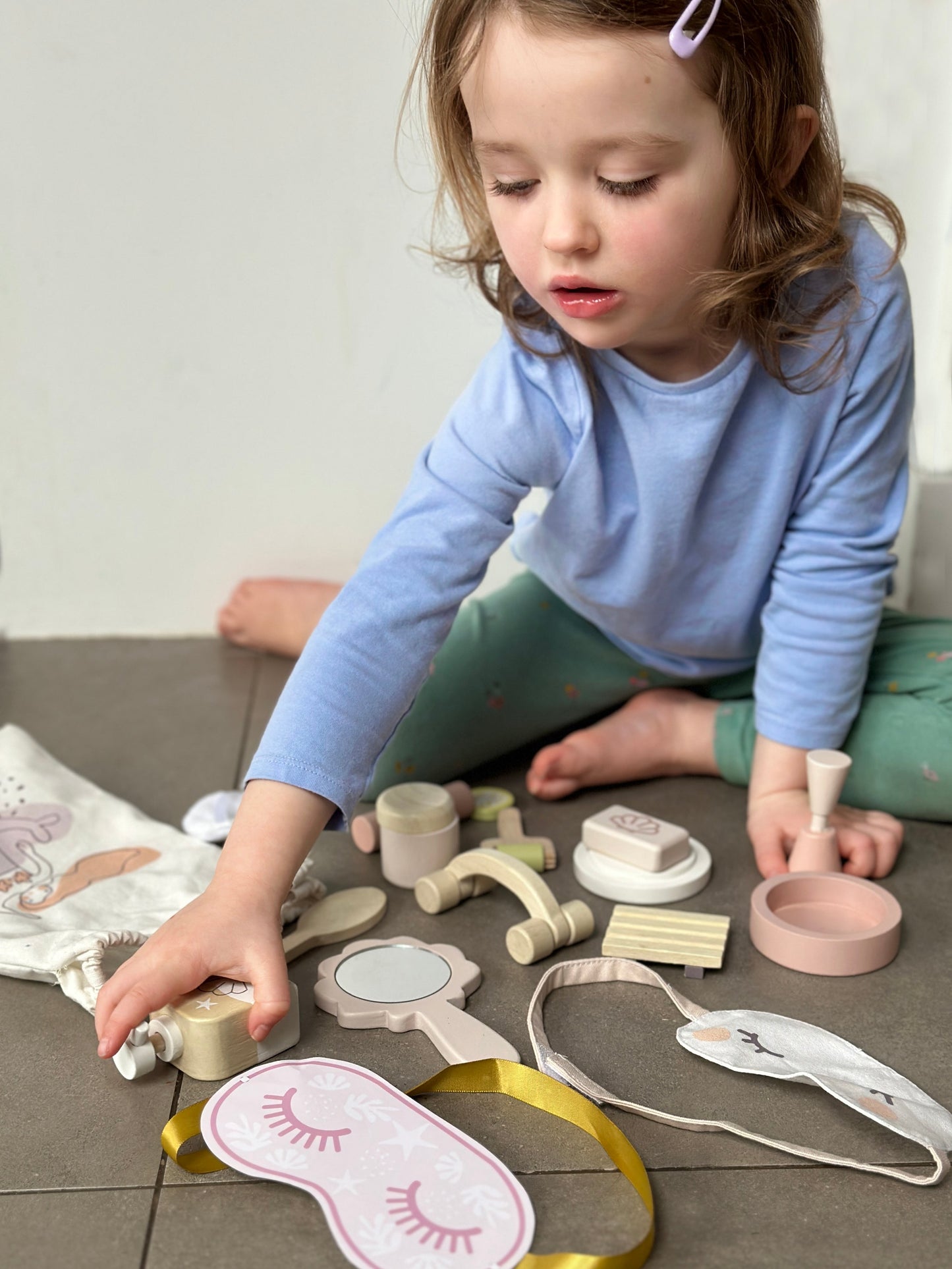 Tender Leaf Spa Retreat Set — Montessori wooden toy UK | KIDDYKIND