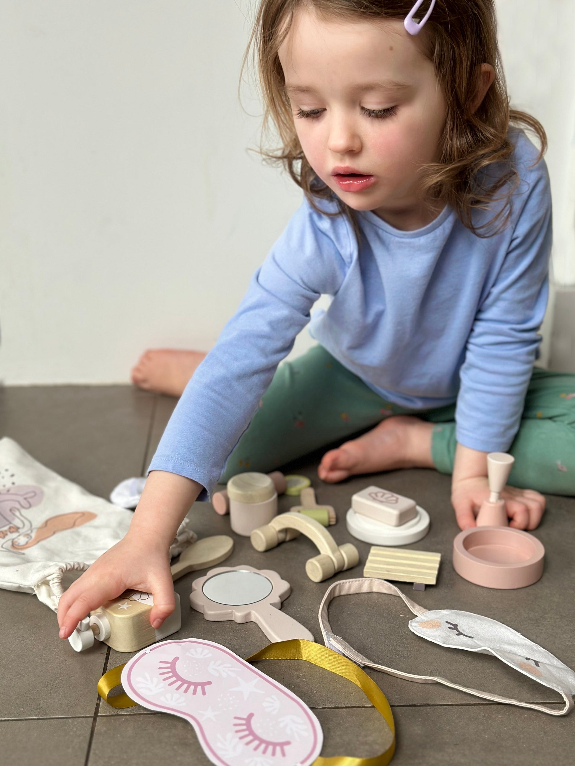 Tender Leaf Spa Retreat Set — Montessori wooden toy UK | KIDDYKIND