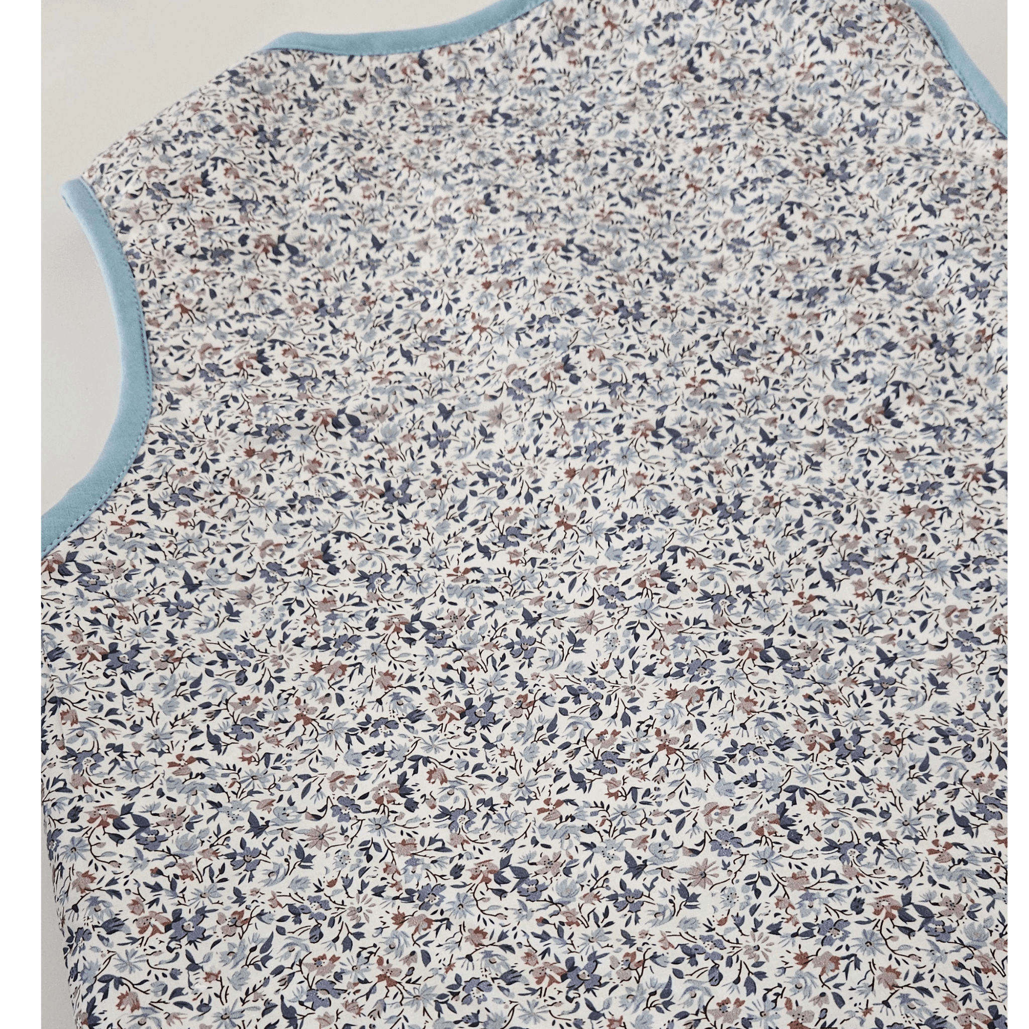 Kids Stylish - Poppy Leafy Vest design - Gilet Outerwear Clothing Sleeveless Vest Warm Vest Scandi Stylish - back Close up on vest - Little Scandi baby