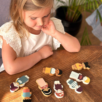 Doll Family With Cat