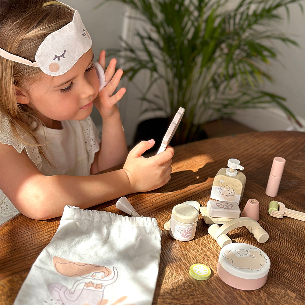 Tender Leaf Spa Retreat Set — Montessori wooden toy UK | KIDDYKIND