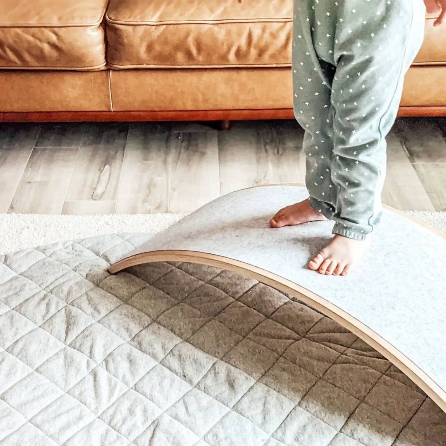 Wooden Felt Balance Board - Perfect Arc