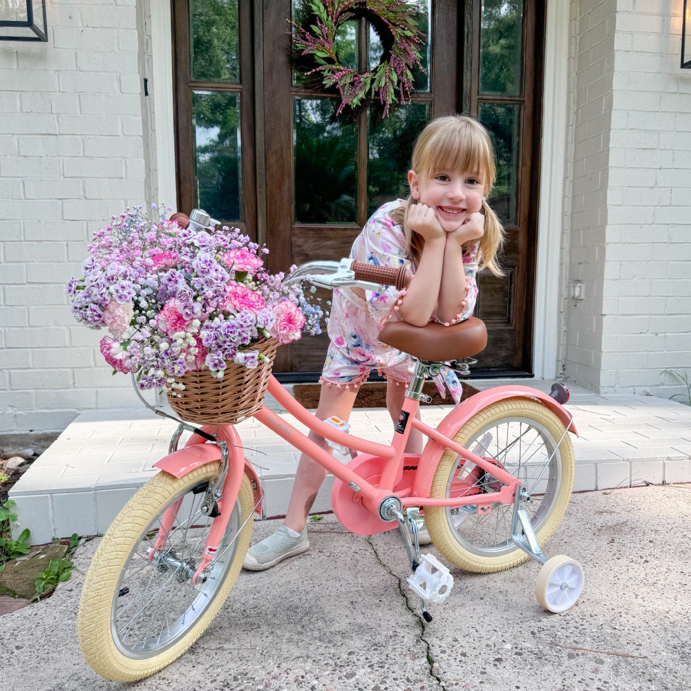 Glerc Little Molly 18 inch kids bike with stabilisers, wicker basket and mudguards in Peach, view 2