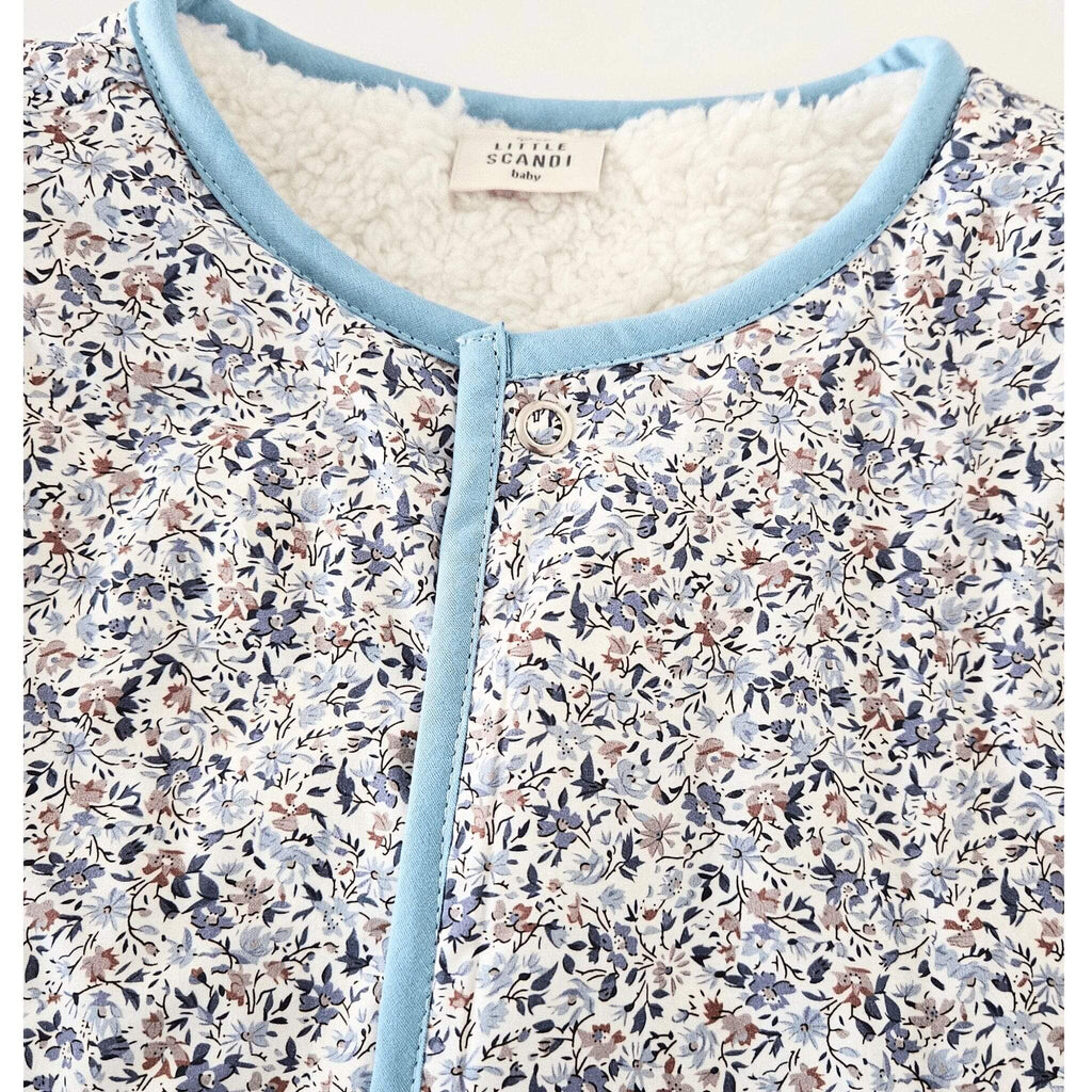 Kids Stylish - Poppy Leafy Vest design - Gilet Outerwear Clothing Sleeveless Vest Warm Vest Scandi Stylish - front neckline Close up on vest - Little Scandi baby