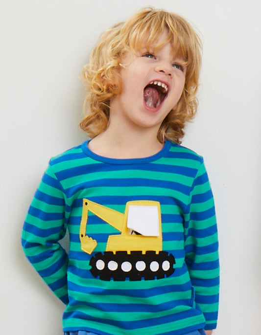 Organic Digger Applique Long-Sleeved T-Shirt by Toby Tiger, GOTS-certified, vetted by KIDDYKIND