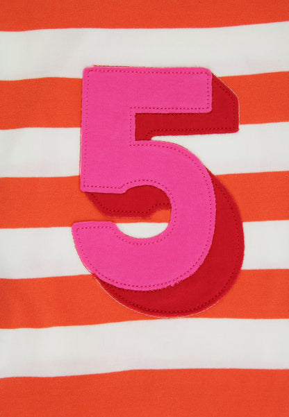 Pink number '5' on a red and white striped background