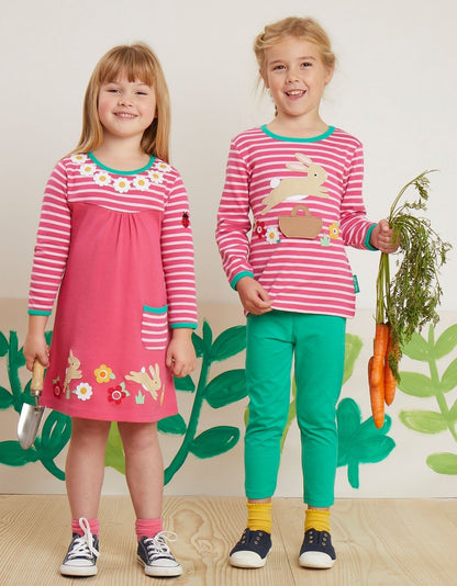 Organic Leaping Bunny Applique Long-Sleeved T-Shirt by Toby Tiger, GOTS-certified, vetted by KIDDYKIND