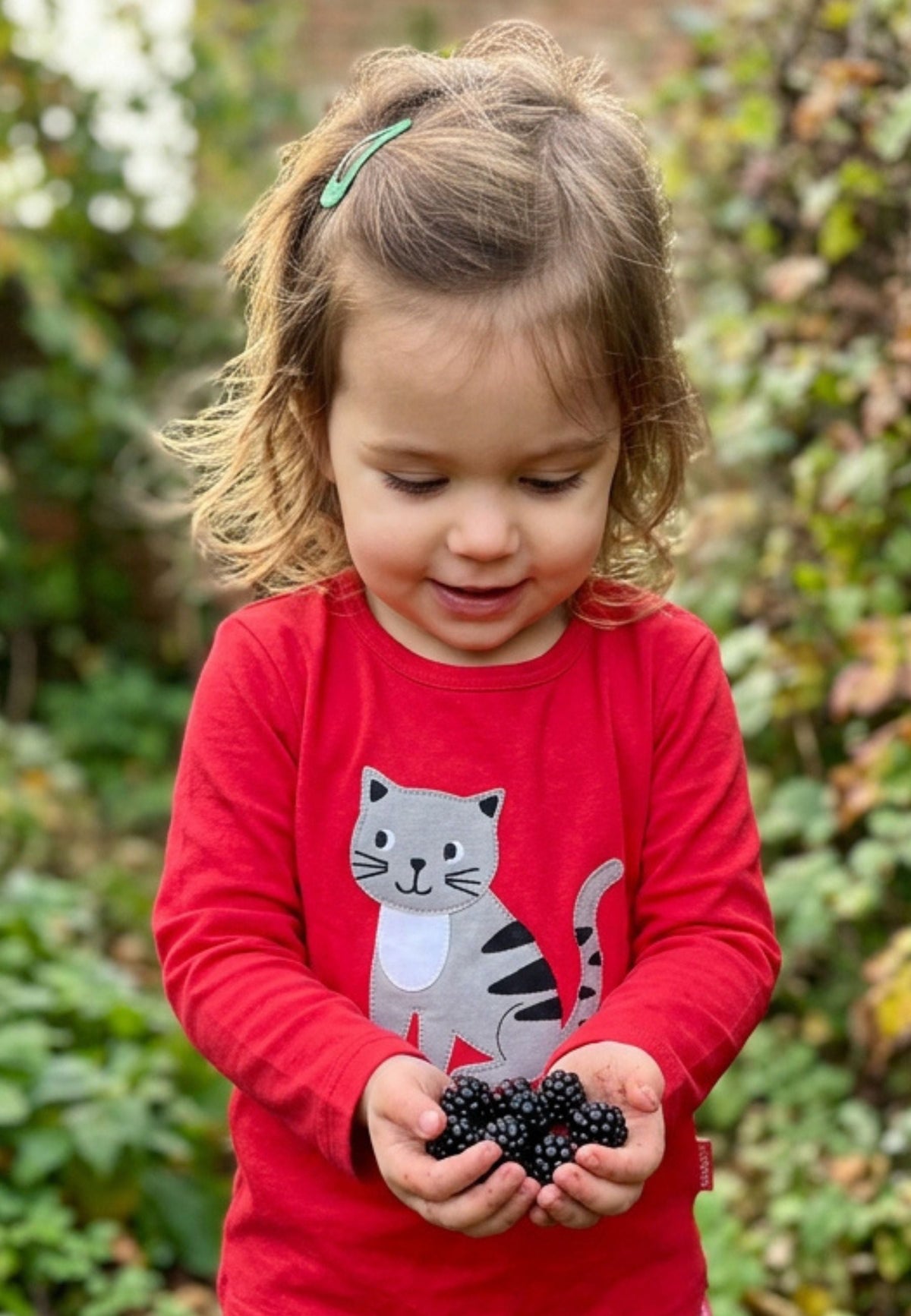 Organic Cat Applique Long-Sleeved Red T-Shirt