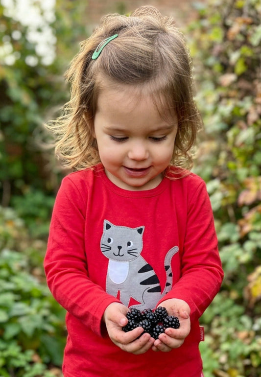Organic Cat Applique Long-Sleeved Red T-Shirt