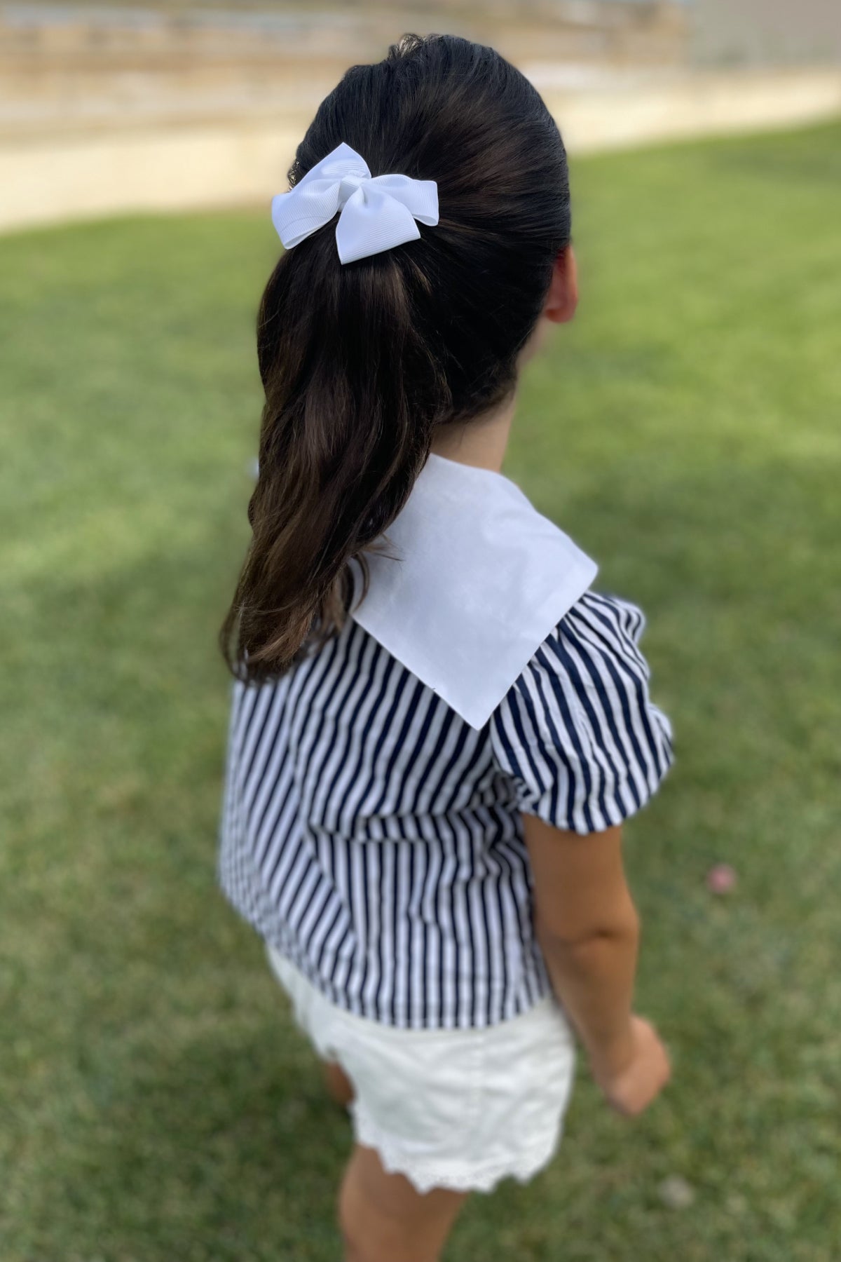 Medium Bow Hair Tie - White