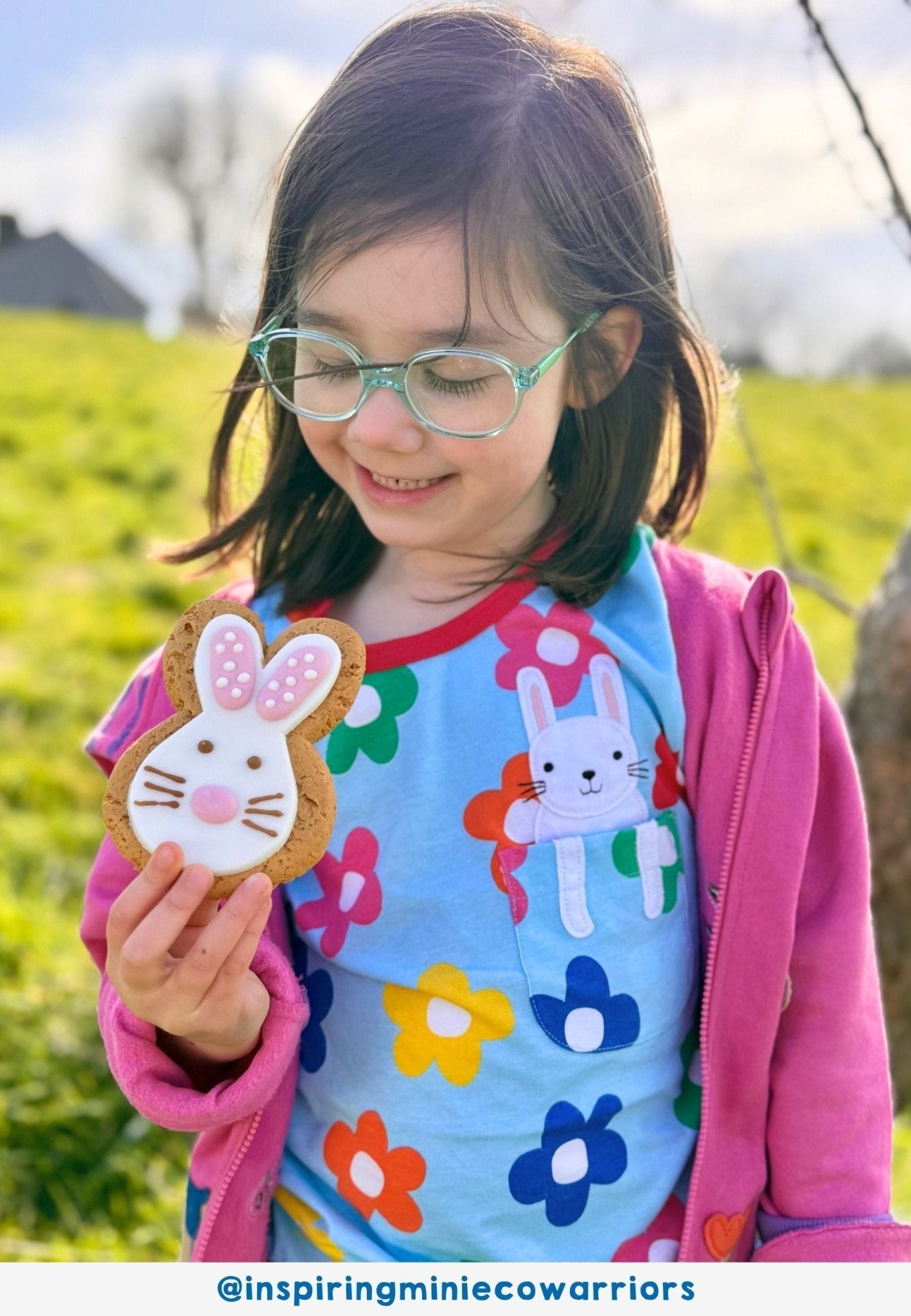 Organic Rainbow Bloom Bunny Pocket Applique Short Sleeved T-Shirt - Toby Tiger