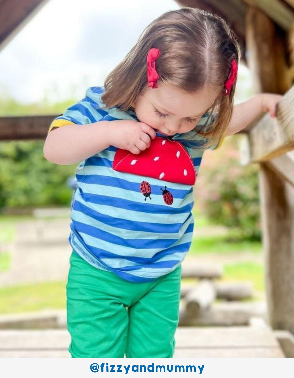 Organic Strawberry Applique Short-Sleeved T-Shirt