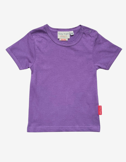 Organic Purple Basic Short-Sleeved T-Shirt by Toby Tiger, GOTS-certified, vetted by KIDDYKIND