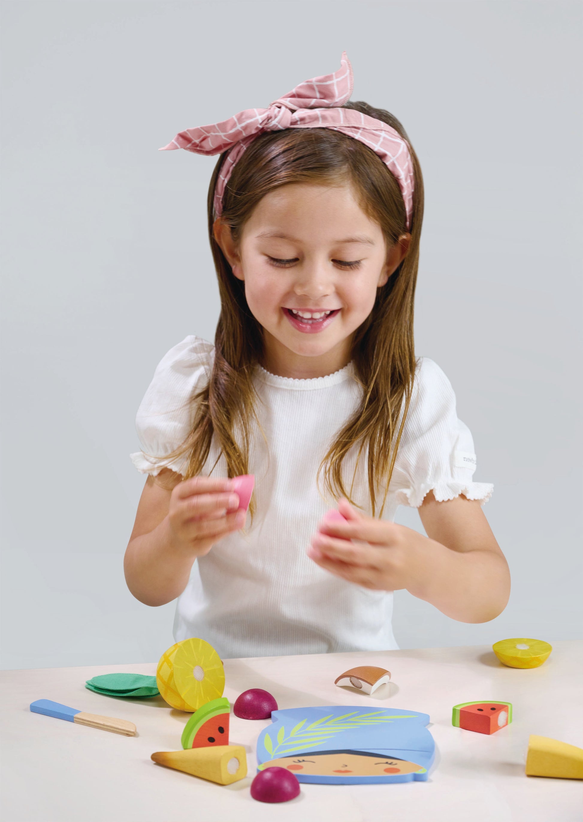 Sustainable Montessori toy: Tropical Fruit Chopping Board | KIDDYKIND