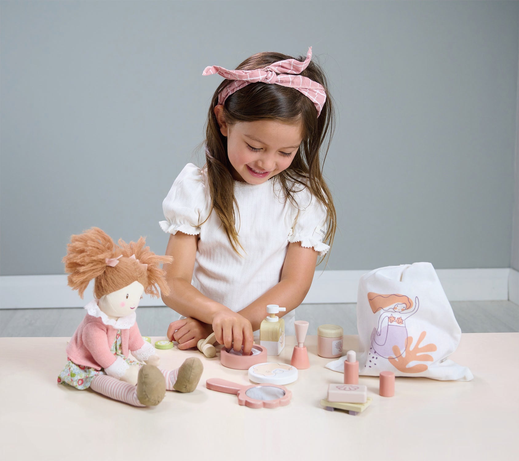 Tender Leaf Spa Retreat Set — Montessori wooden toy UK | KIDDYKIND