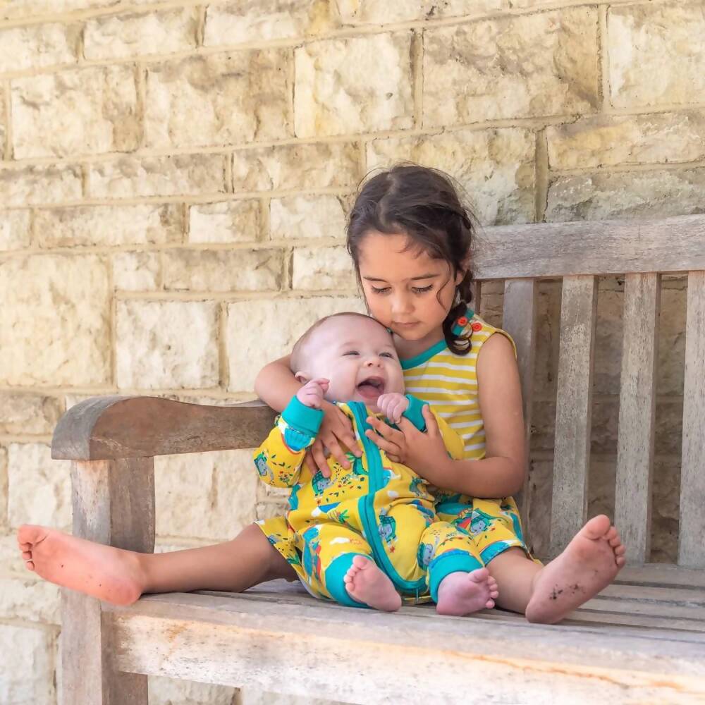 Kids_Organic_Sleeveless_Dress_Pockets_Ducky_Zebra_Hot_Air_Balloon_Print_6_1000x